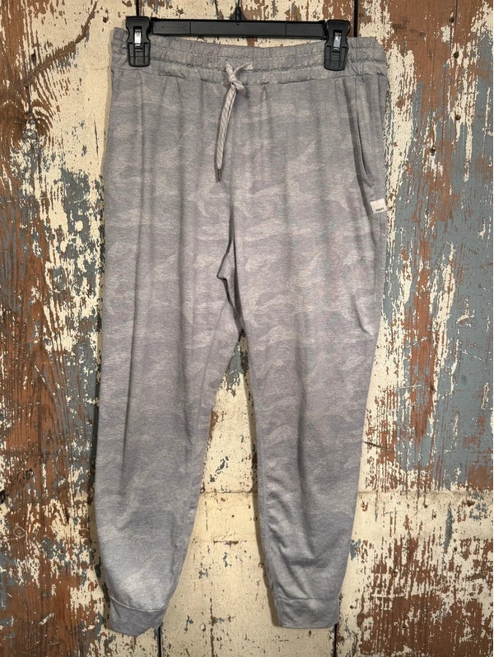 Vuori Performance Jogger Pants Gray Camo womens Small Medium